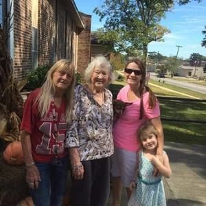 Meet your Posher, Debbie